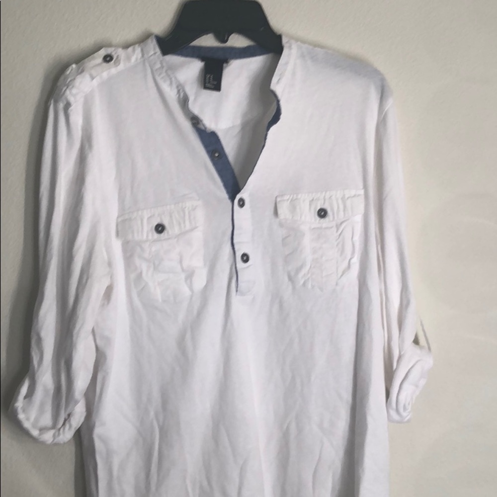 Men’s white shirt